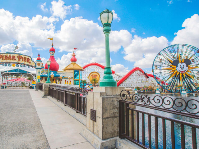 https://www.looklify.com/wp-content/uploads/2024/02/HEROPixar-Pier-in-Disney-California-Adventure-Park-640x480.jpg